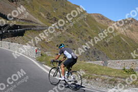 Photo #2720153 | 23-08-2022 15:04 | Passo Dello Stelvio - Prato side BICYCLES