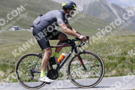 Photo #3223476 | 25-06-2023 14:44 | Passo Dello Stelvio - Peak BICYCLES