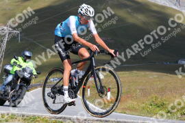 Photo #3910876 | 16-08-2023 10:53 | Passo Dello Stelvio - Peak BICYCLES