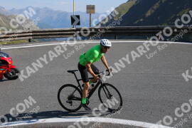 Foto #3893895 | 15-08-2023 09:48 | Passo Dello Stelvio - die Spitze BICYCLES