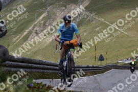 Photo #3698654 | 02-08-2023 12:57 | Passo Dello Stelvio - Peak BICYCLES