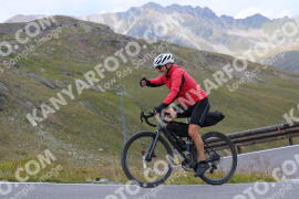 Photo #3895278 | 15-08-2023 12:26 | Passo Dello Stelvio - Peak BICYCLES