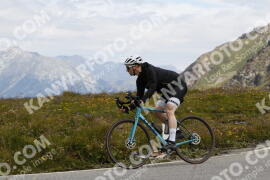 Foto #3694982 | 02-08-2023 11:27 | Passo Dello Stelvio - die Spitze BICYCLES