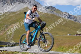 Foto #3967412 | 19-08-2023 14:53 | Passo Dello Stelvio - die Spitze BICYCLES