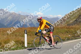 Foto #2698391 | 21-08-2022 12:09 | Passo Dello Stelvio - die Spitze BICYCLES