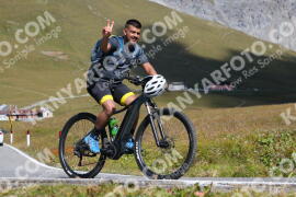 Photo #3911122 | 16-08-2023 11:12 | Passo Dello Stelvio - Peak BICYCLES