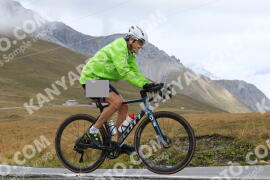 Photo #4298942 | 21-09-2023 11:09 | Passo Dello Stelvio - Peak BICYCLES