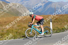 Photo #2736573 | 25-08-2022 12:06 | Passo Dello Stelvio - Peak BICYCLES