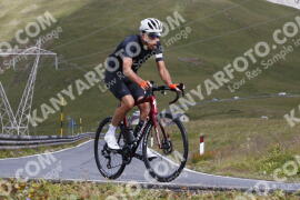 Photo #3648001 | 30-07-2023 10:25 | Passo Dello Stelvio - Peak BICYCLES