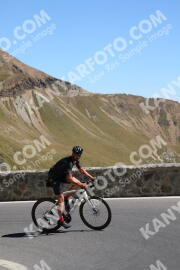 Photo #2718407 | 23-08-2022 12:35 | Passo Dello Stelvio - Prato side BICYCLES