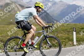 Foto #3336576 | 03-07-2023 10:53 | Passo Dello Stelvio - die Spitze BICYCLES