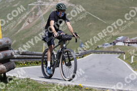 Photo #3237881 | 26-06-2023 11:19 | Passo Dello Stelvio - Peak BICYCLES