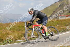 Photo #4036131 | 23-08-2023 12:38 | Passo Dello Stelvio - Peak BICYCLES