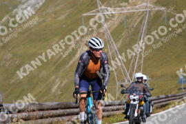Photo #2664925 | 16-08-2022 10:06 | Passo Dello Stelvio - Peak BICYCLES