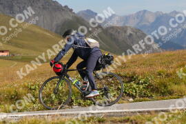 Foto #3919220 | 17-08-2023 09:43 | Passo Dello Stelvio - die Spitze BICYCLES