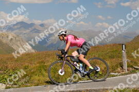 Photo #3983560 | 20-08-2023 12:22 | Passo Dello Stelvio - Peak BICYCLES