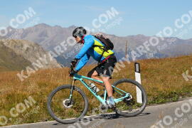 Foto #2733455 | 24-08-2022 14:01 | Passo Dello Stelvio - die Spitze BICYCLES