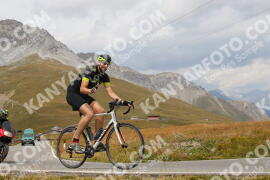 Photo #2679929 | 17-08-2022 13:08 | Passo Dello Stelvio - Peak BICYCLES