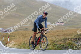 Photo #4298965 | 21-09-2023 11:23 | Passo Dello Stelvio - Peak BICYCLES