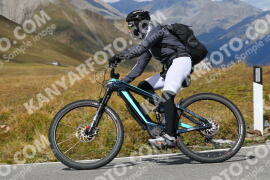 Photo #4293279 | 19-09-2023 13:50 | Passo Dello Stelvio - Peak BICYCLES