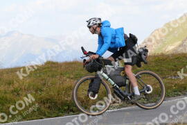 Photo #4036765 | 23-08-2023 13:02 | Passo Dello Stelvio - Peak BICYCLES