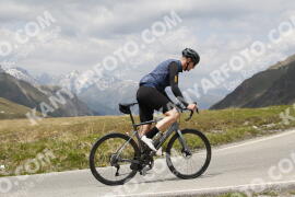 Photo #3114101 | 16-06-2023 14:22 | Passo Dello Stelvio - Peak BICYCLES
