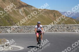 Photo #2719708 | 23-08-2022 14:10 | Passo Dello Stelvio - Prato side BICYCLES