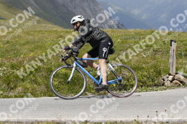 Foto #3381378 | 08-07-2023 14:18 | Passo Dello Stelvio - die Spitze BICYCLES