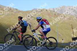 Foto #4033584 | 23-08-2023 09:28 | Passo Dello Stelvio - die Spitze BICYCLES