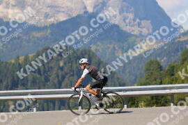 Photo #2498755 | 04-08-2022 10:42 | Gardena Pass BICYCLES