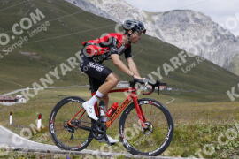 Photo #3696321 | 02-08-2023 12:04 | Passo Dello Stelvio - Peak BICYCLES