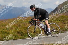 Foto #3829157 | 12-08-2023 10:29 | Passo Dello Stelvio - die Spitze BICYCLES