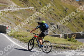 Photo #2717354 | 23-08-2022 10:53 | Passo Dello Stelvio - Prato side BICYCLES