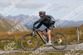 Foto #4136080 | 03-09-2023 11:27 | Passo Dello Stelvio - die Spitze BICYCLES