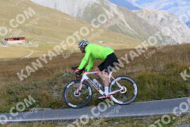 Photo #2752565 | 26-08-2022 12:00 | Passo Dello Stelvio - Peak BICYCLES