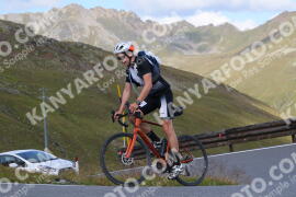 Photo #3931409 | 18-08-2023 09:50 | Passo Dello Stelvio - Peak BICYCLES