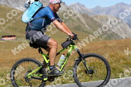 Photo #2729756 | 24-08-2022 12:34 | Passo Dello Stelvio - Peak BICYCLES