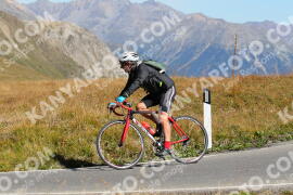 Photo #2727025 | 24-08-2022 11:16 | Passo Dello Stelvio - Peak BICYCLES