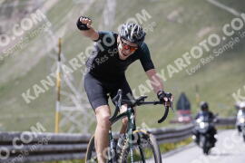 Photo #3212867 | 24-06-2023 15:24 | Passo Dello Stelvio - Peak BICYCLES