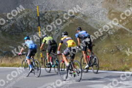 Photo #3931350 | 18-08-2023 09:40 | Passo Dello Stelvio - Peak BICYCLES