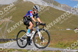Photo #3981994 | 20-08-2023 11:32 | Passo Dello Stelvio - Peak BICYCLES