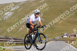 Photo #3980113 | 20-08-2023 09:49 | Passo Dello Stelvio - Peak BICYCLES