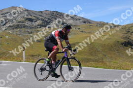 Foto #3963456 | 19-08-2023 12:40 | Passo Dello Stelvio - die Spitze BICYCLES