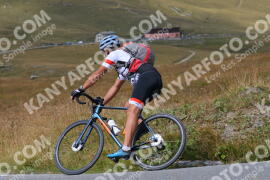 Photo #2681378 | 17-08-2022 14:33 | Passo Dello Stelvio - Peak BICYCLES