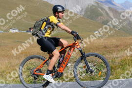 Photo #2736440 | 25-08-2022 11:43 | Passo Dello Stelvio - Peak BICYCLES