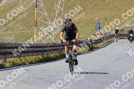 Photo #2739971 | 25-08-2022 13:52 | Passo Dello Stelvio - Peak BICYCLES