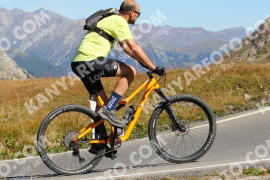 Foto #2727133 | 24-08-2022 11:19 | Passo Dello Stelvio - die Spitze BICYCLES