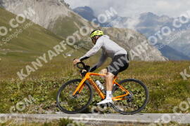 Photo #3622360 | 29-07-2023 12:21 | Passo Dello Stelvio - Peak BICYCLES
