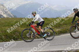Foto #3537676 | 19-07-2023 14:12 | Passo Dello Stelvio - die Spitze BICYCLES