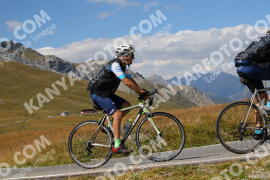 Photo #2673193 | 16-08-2022 15:13 | Passo Dello Stelvio - Peak BICYCLES
